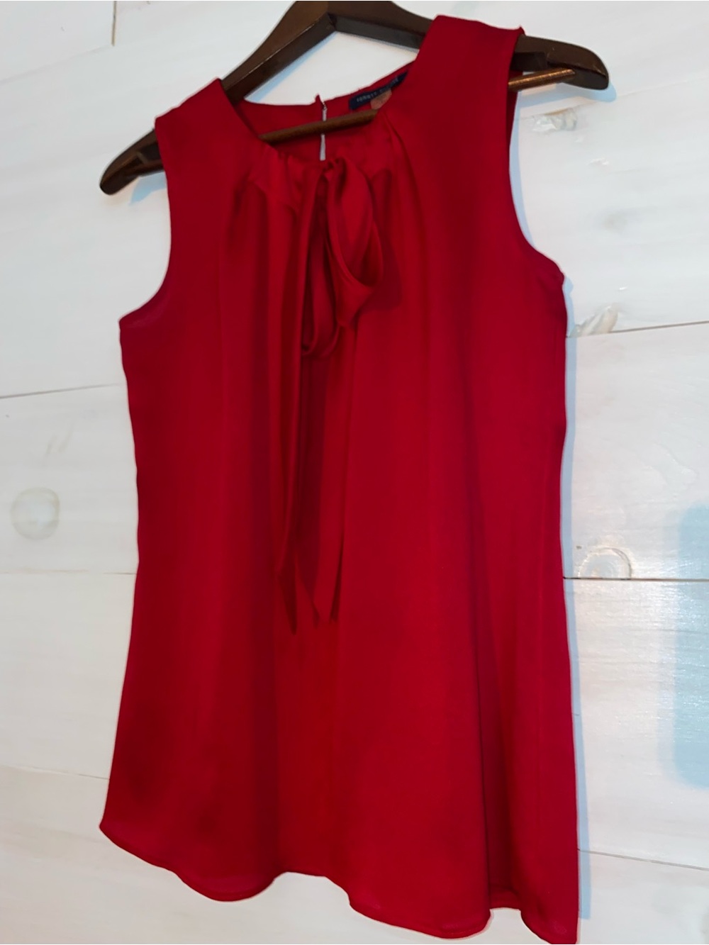 Tommy Hilfiger Red Sleeveless Tie Neck Blouse Top Size Small